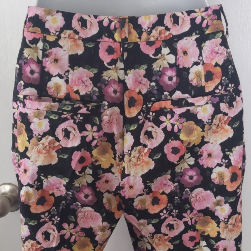 Floral Straight Leg Pants - Picture 8 of 8